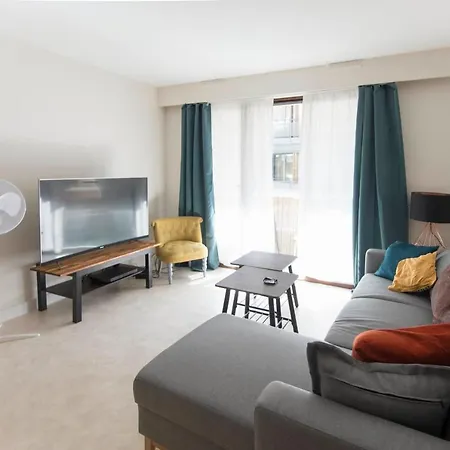 Appartamento Beautiful Apt With Balcony Near Canal De L'ourcq